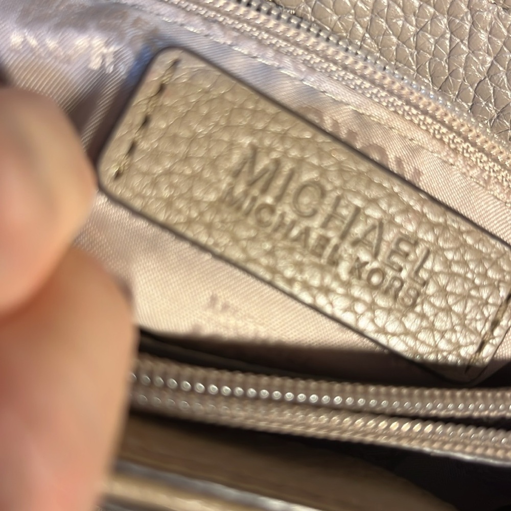 Michael Kors Tan & Gold Crossbody/Shoulder  Bag with Chain Strap - Picture 15 of 15